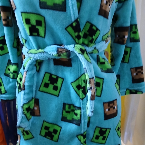 Minecraft Kids Pajama Robe - Picture 4 of 8